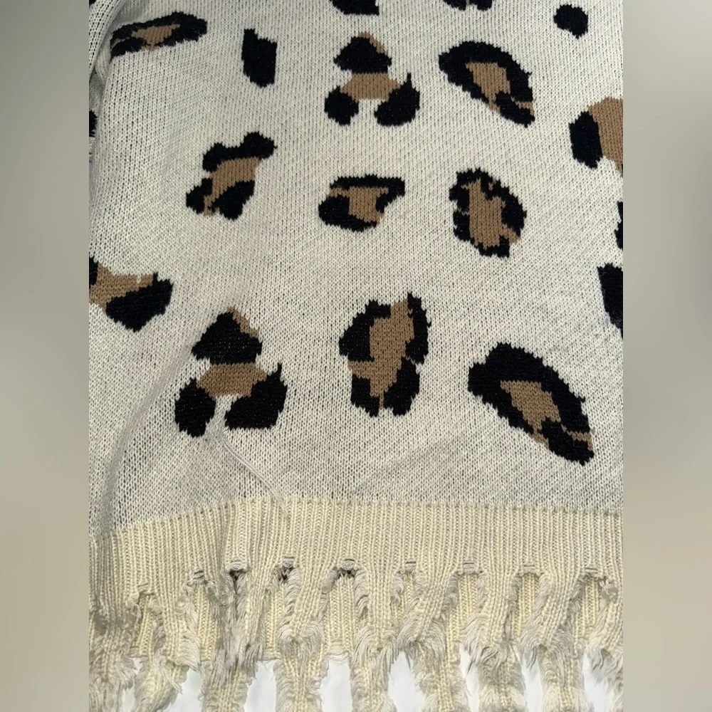 Anthropologie Entro Leopard Sweater V Neck Size Large Heavy Knit Distressed Hem - Picture 7 of 11